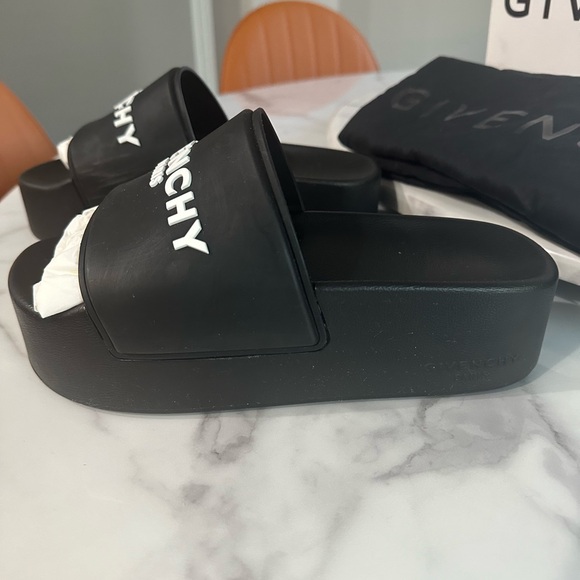 Givenchy Platform Slides - Picture 5 of 5